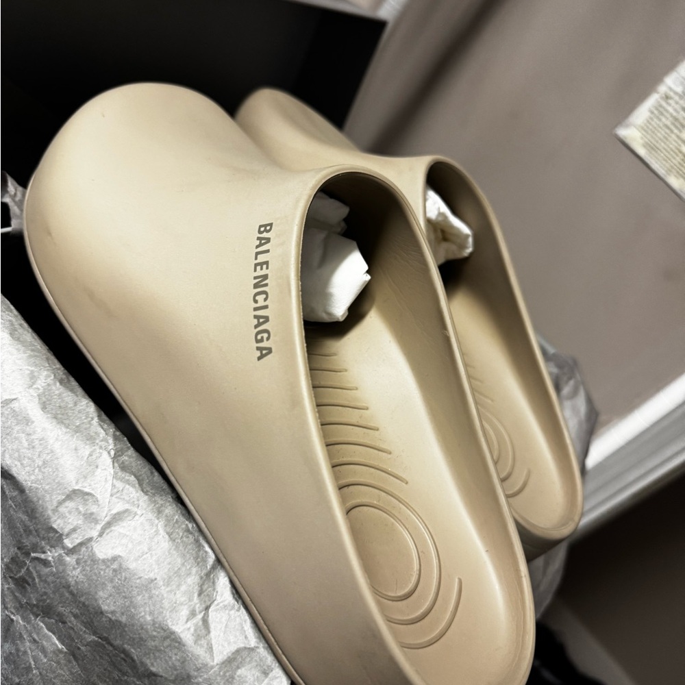 Balenciaga Cream Loafers with Thick Sole and Minimalist Design